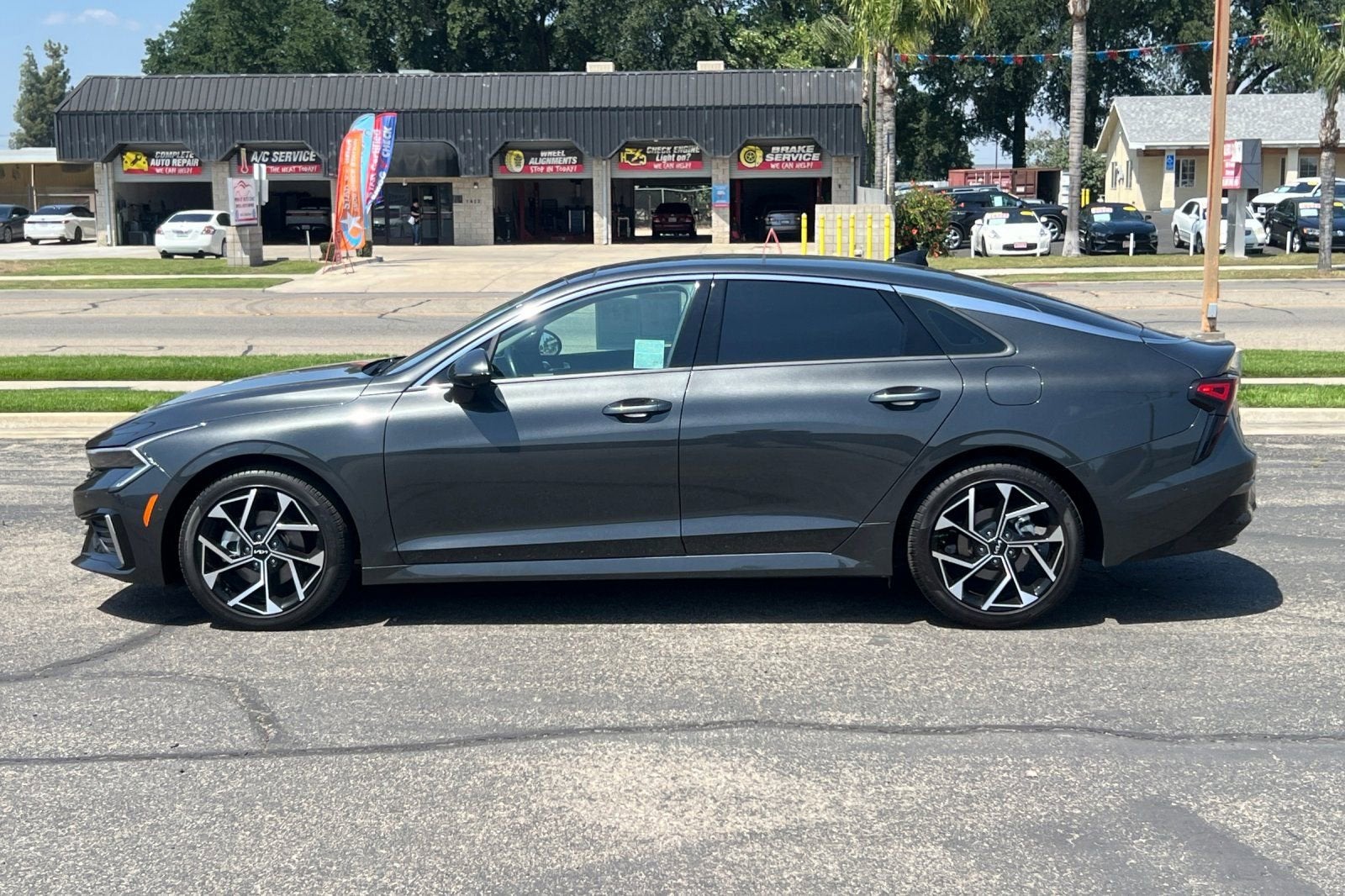 2025 Kia K5 EX