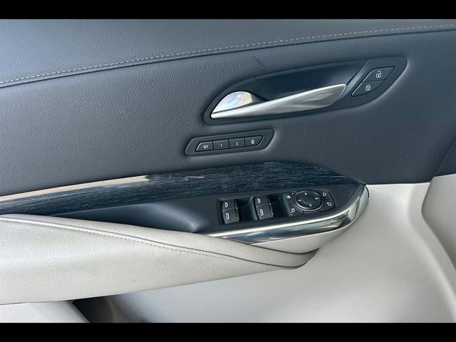 2023 Cadillac XT4 AWD Premium Luxury