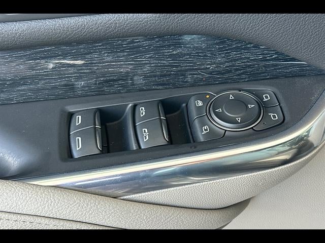2023 Cadillac XT4 AWD Premium Luxury