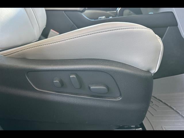 2023 Cadillac XT4 AWD Premium Luxury