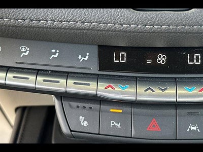 2023 Cadillac XT4 AWD Premium Luxury