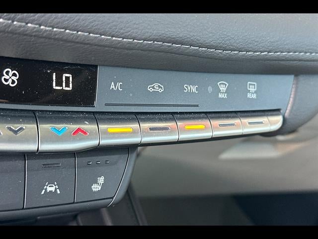 2023 Cadillac XT4 AWD Premium Luxury