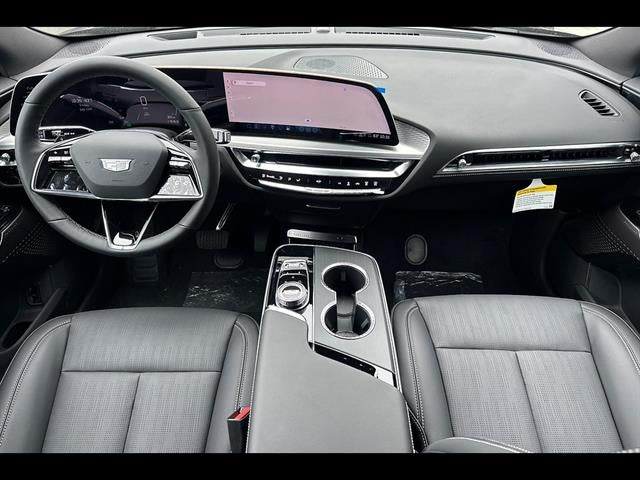 2025 Cadillac LYRIQ Luxury 1