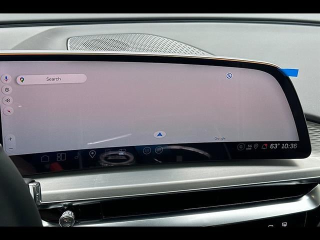 2025 Cadillac LYRIQ Luxury 1