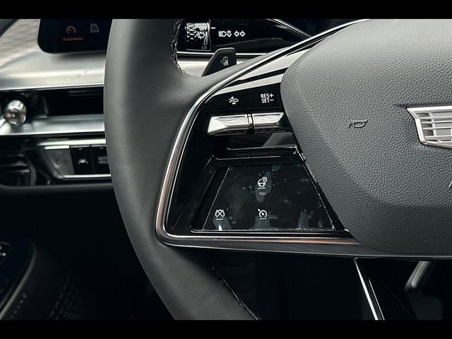 2025 Cadillac LYRIQ Luxury 1