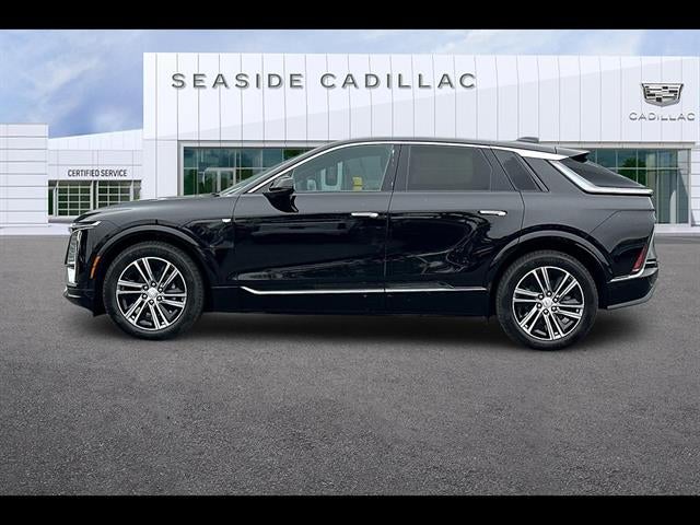 2025 Cadillac LYRIQ Luxury 1