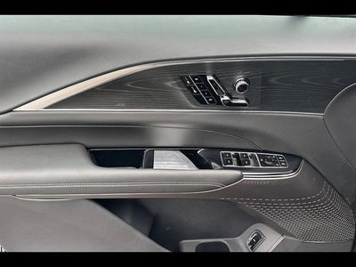 2025 Cadillac LYRIQ Luxury 1
