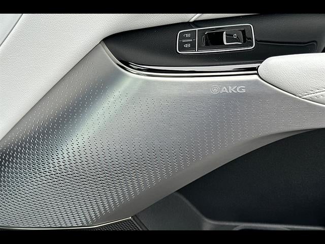 2025 Cadillac LYRIQ Sport 2