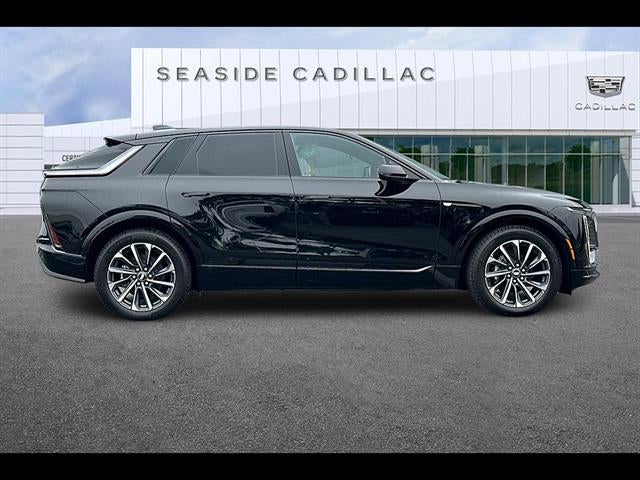 2025 Cadillac LYRIQ Sport 2
