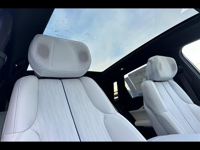 2025 Cadillac LYRIQ Sport 2