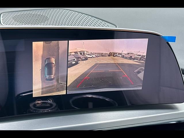 2025 Cadillac LYRIQ Sport 2