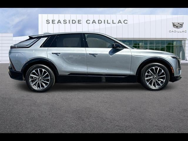 2025 Cadillac LYRIQ Sport 2
