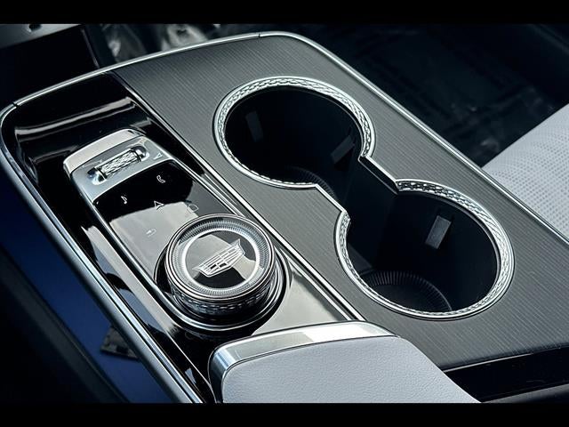 2025 Cadillac LYRIQ Sport 2