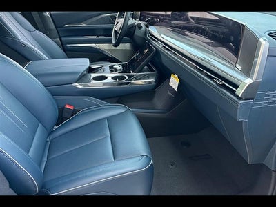 2025 Cadillac ESCALADE IQ Luxury 2