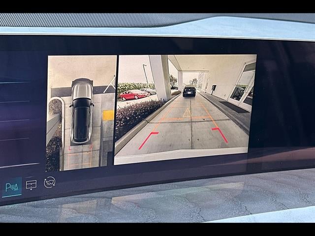 2025 Cadillac ESCALADE IQ Luxury 2
