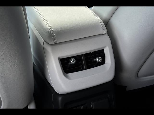 2025 Cadillac OPTIQ Luxury 2