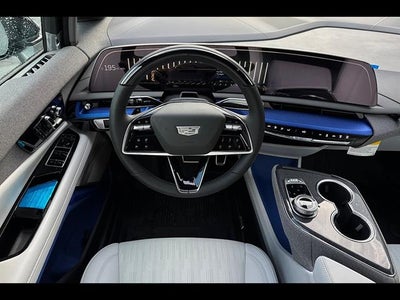 2025 Cadillac OPTIQ Luxury 2
