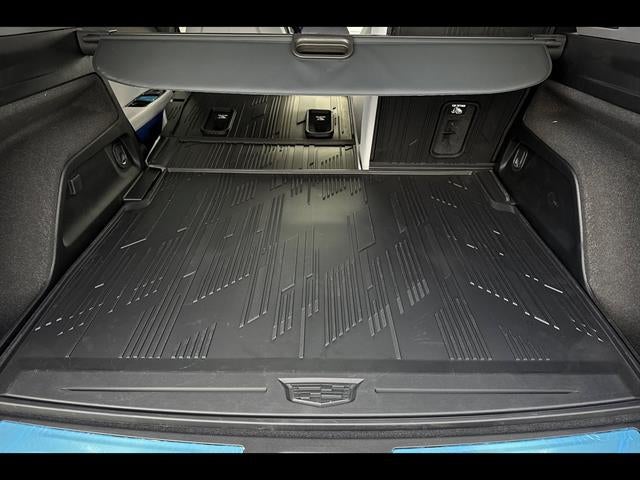 2025 Cadillac OPTIQ Luxury 2