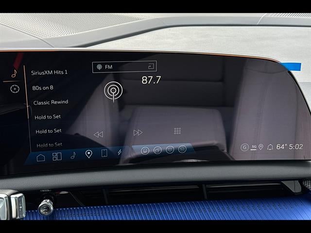 2025 Cadillac OPTIQ Luxury 2
