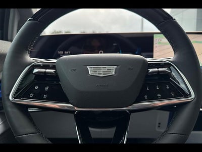 2025 Cadillac OPTIQ Luxury 2