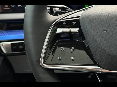 2025 Cadillac OPTIQ Luxury 2