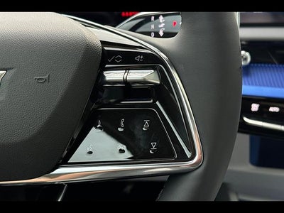 2025 Cadillac OPTIQ Luxury 2