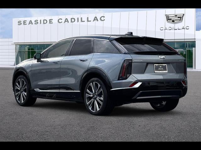 2025 Cadillac OPTIQ Luxury 2