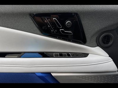 2025 Cadillac OPTIQ Luxury 2