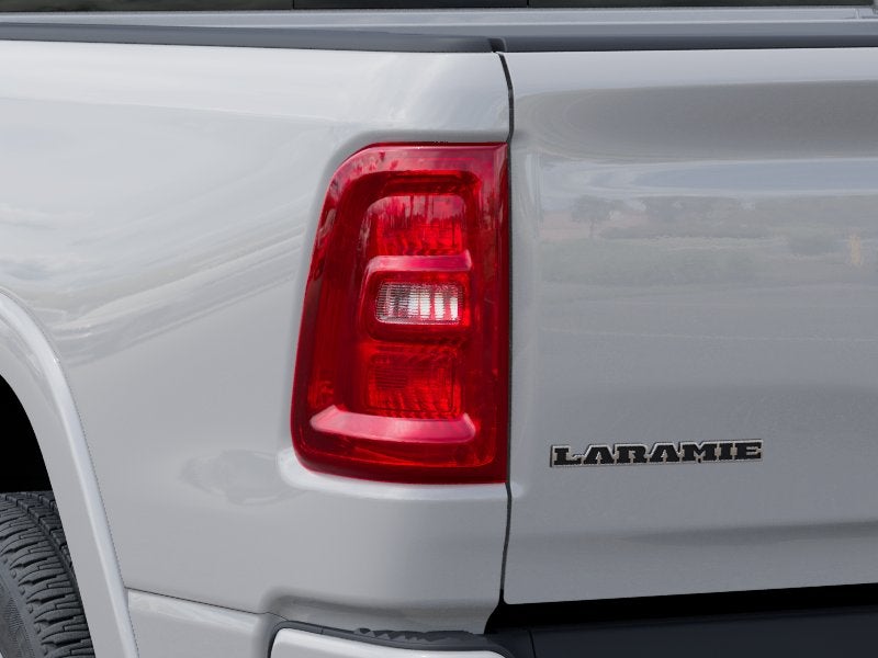 2025 RAM Ram 1500 RAM 1500 LARAMIE CREW CAB 4X4 5'7' BOX