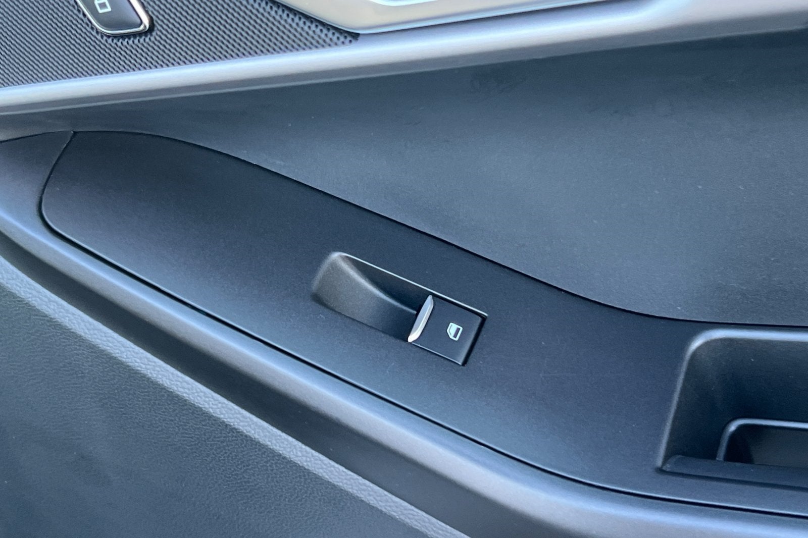 2021 Ford Explorer Base