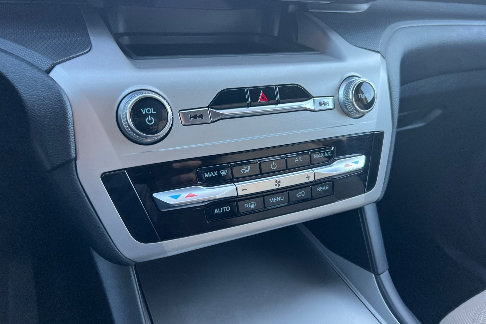 2021 Ford Explorer Base