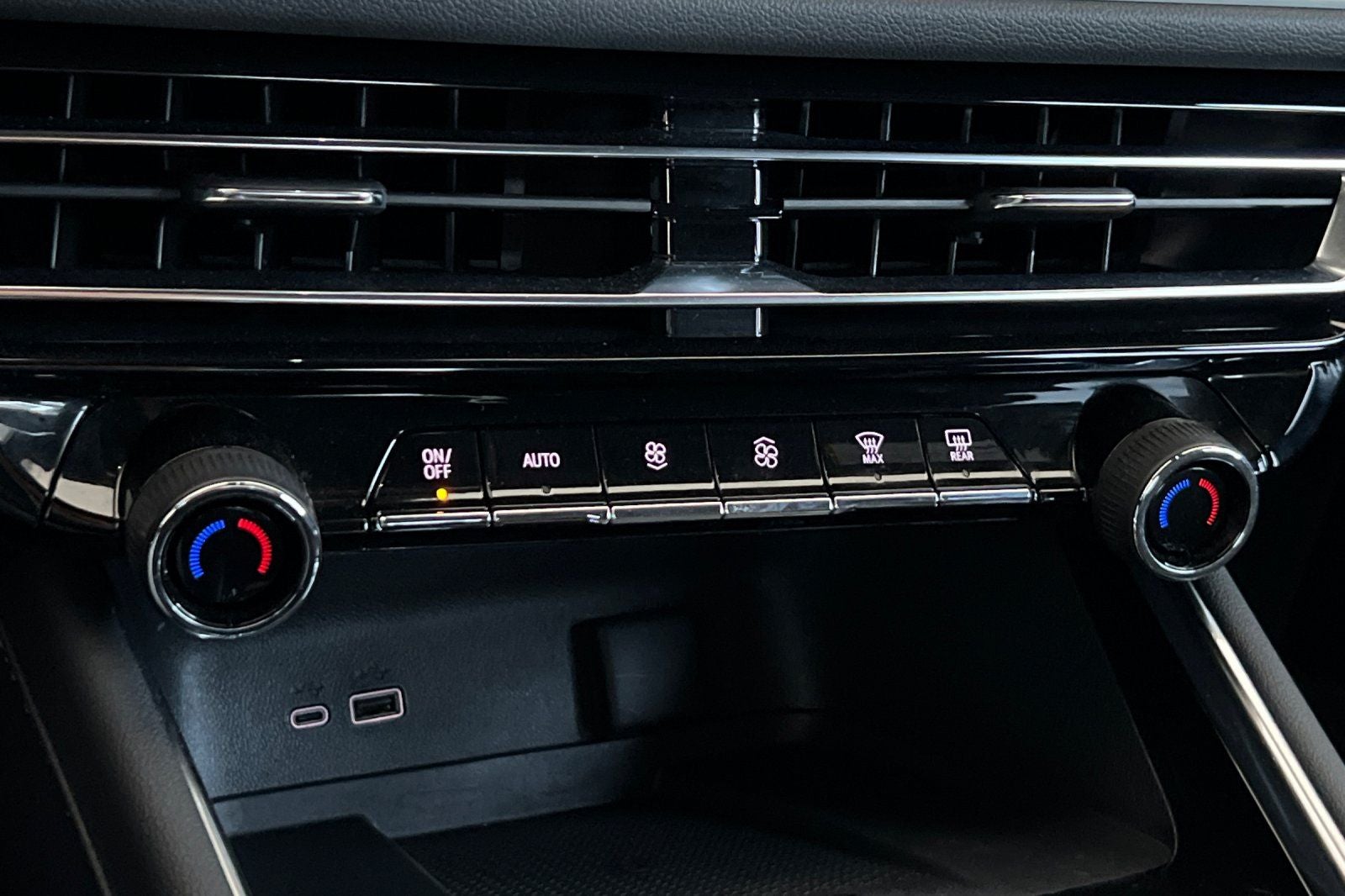 2024 Chevrolet Traverse LT 2LT