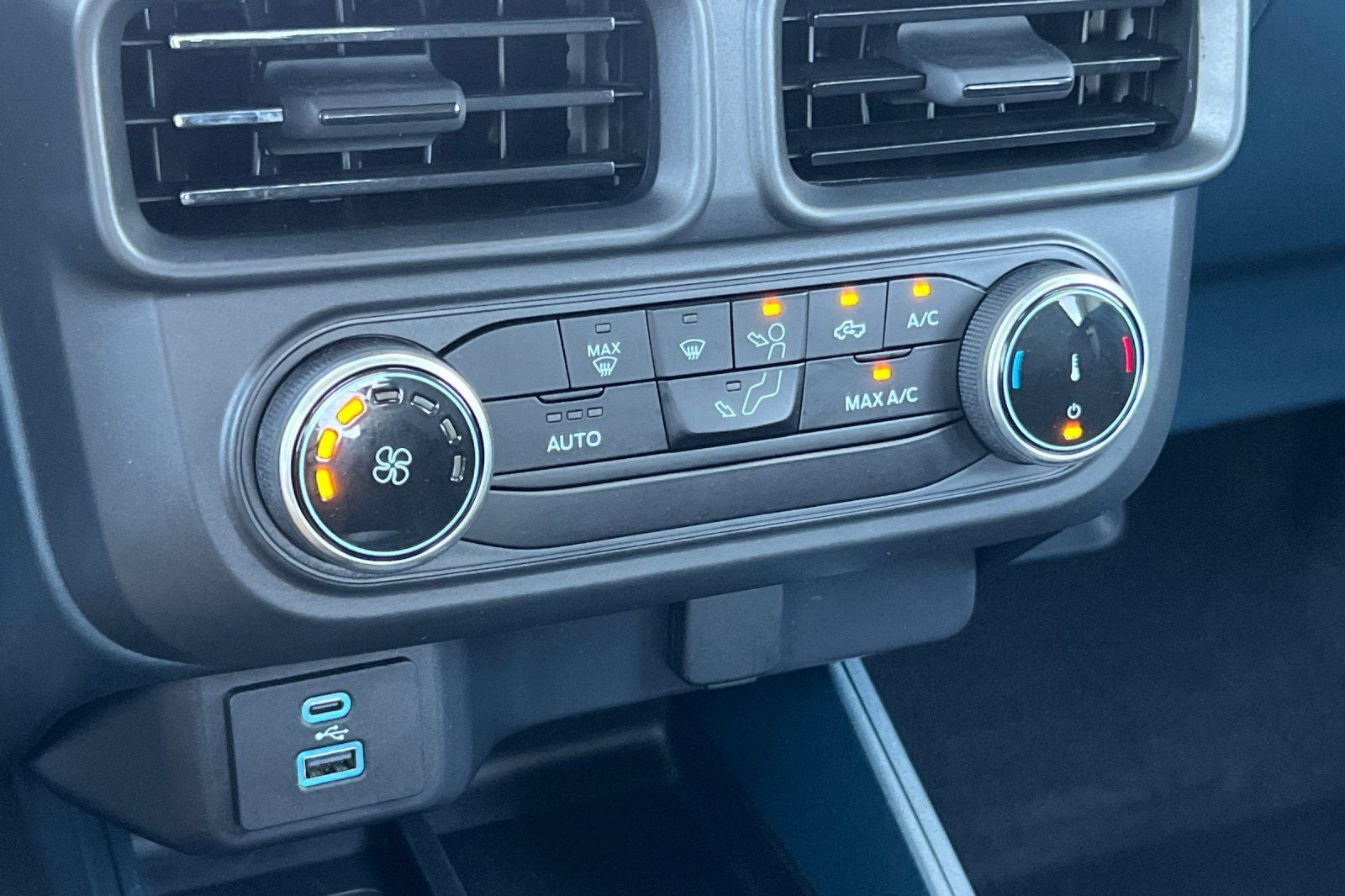 2024 Ford Maverick XL