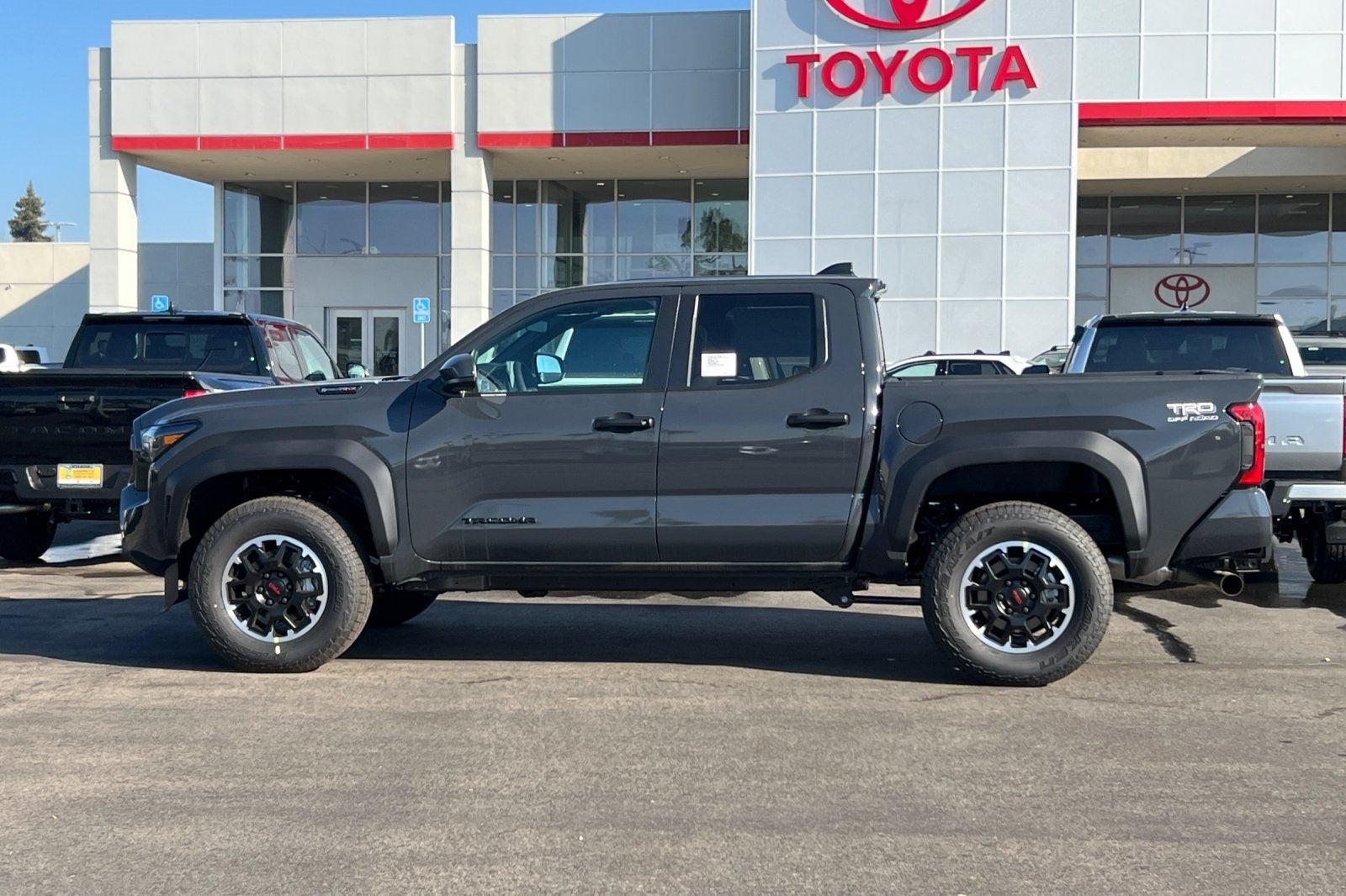 2026 Toyota Tacoma i-FORCE MAX TRD Off-Road i-FORCE MAX