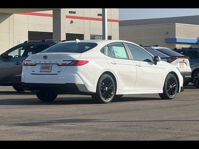 2026 Toyota Camry SE