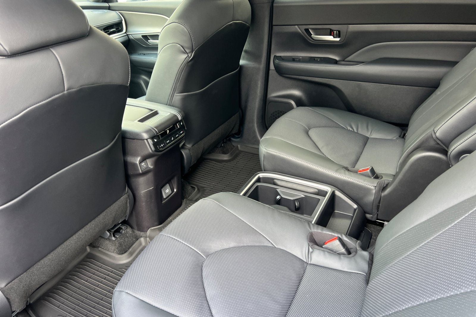 2026 Toyota Grand Highlander Hybrid Hybrid Nightshade