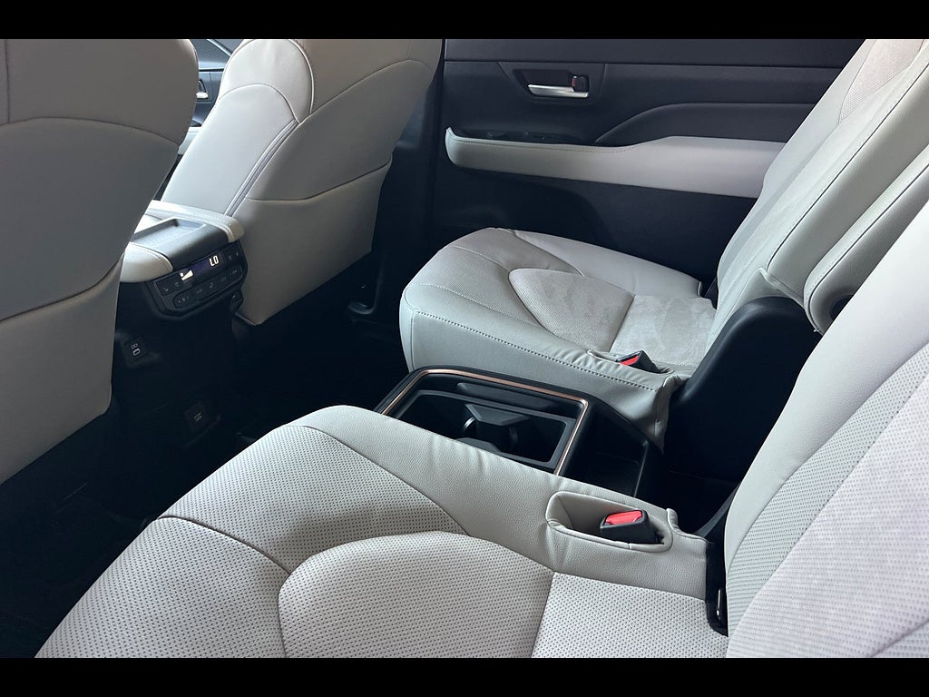 2026 Toyota Grand Highlander MAX Platinum