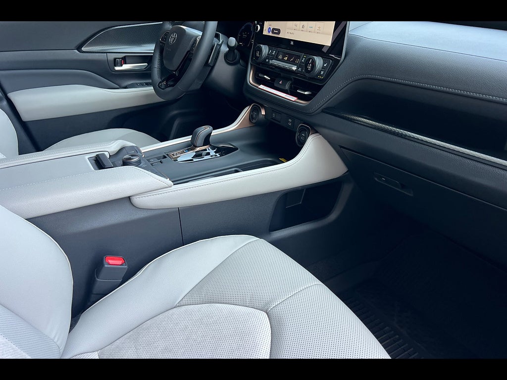 2026 Toyota Grand Highlander MAX Platinum