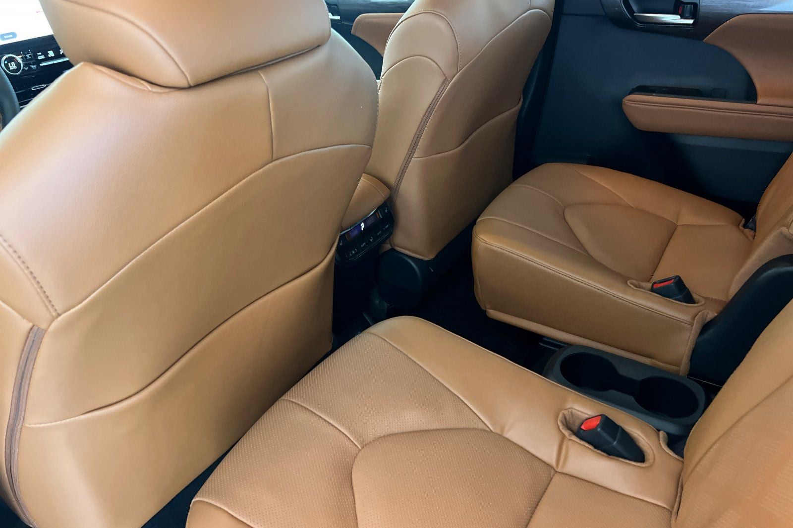 2026 Toyota Highlander Hybrid Hybrid Platinum