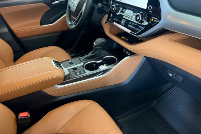 2026 Toyota Highlander Hybrid Hybrid Platinum