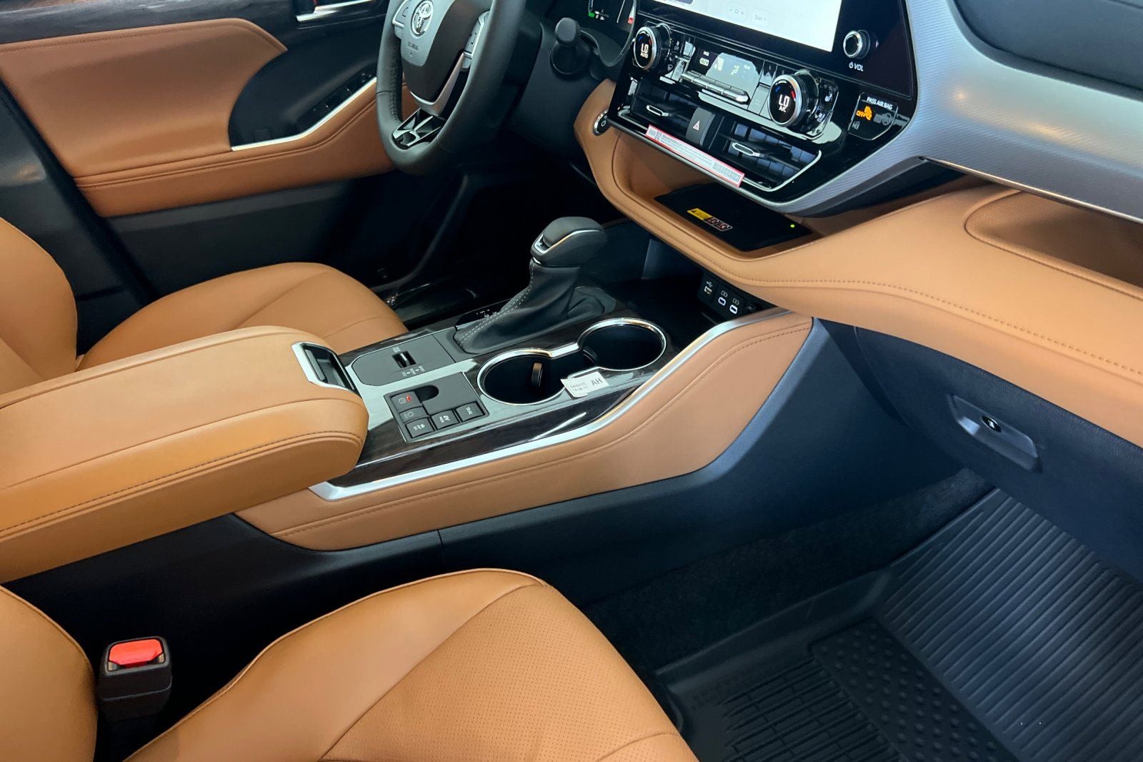 2026 Toyota Highlander Hybrid Hybrid Platinum