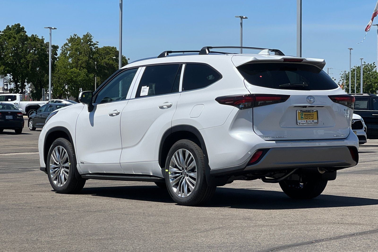 2026 Toyota Highlander Hybrid Hybrid Platinum