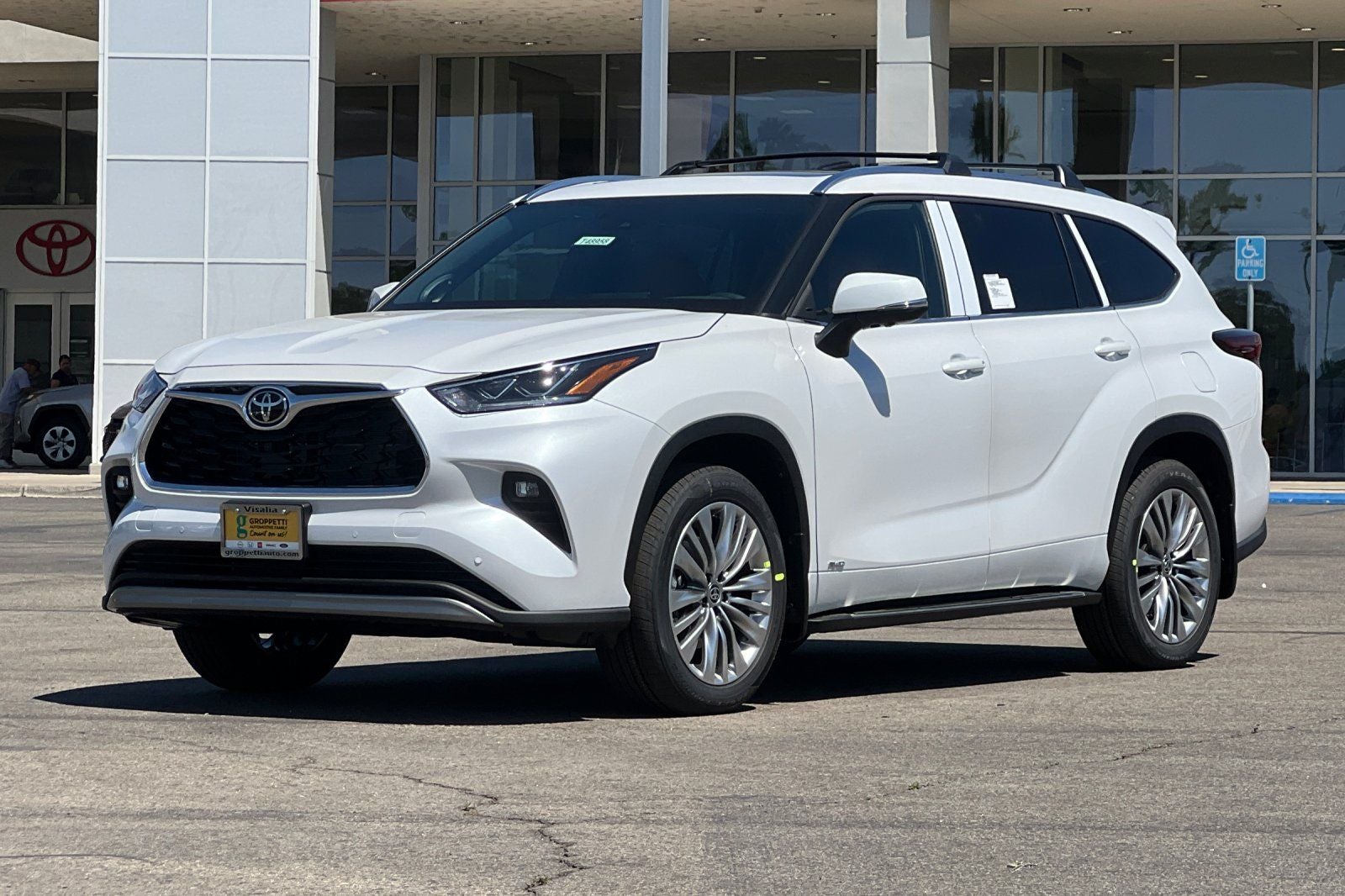 2026 Toyota Highlander Hybrid Hybrid Platinum