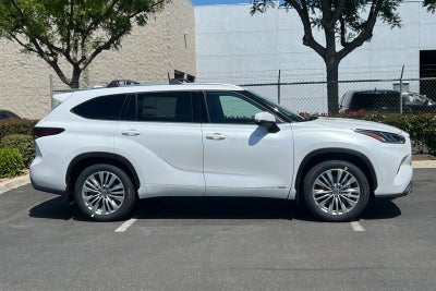 2026 Toyota Highlander Hybrid Hybrid Platinum