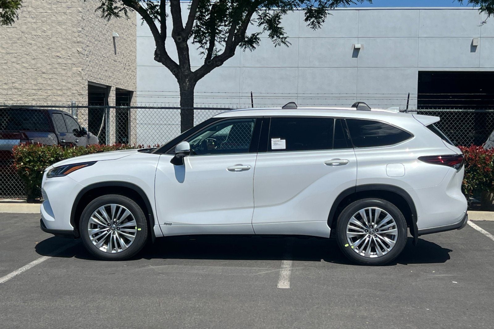 2026 Toyota Highlander Hybrid Hybrid Platinum