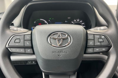 2026 Toyota Sienna LE 8 Passenger