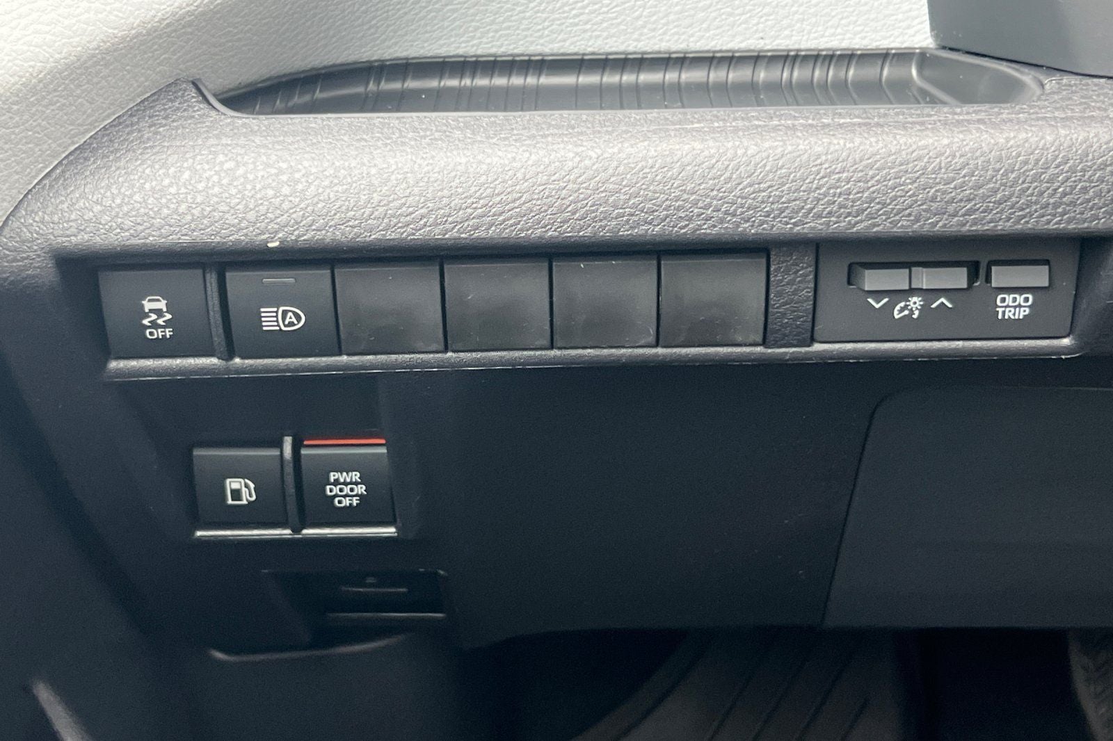2026 Toyota Sienna LE 8 Passenger