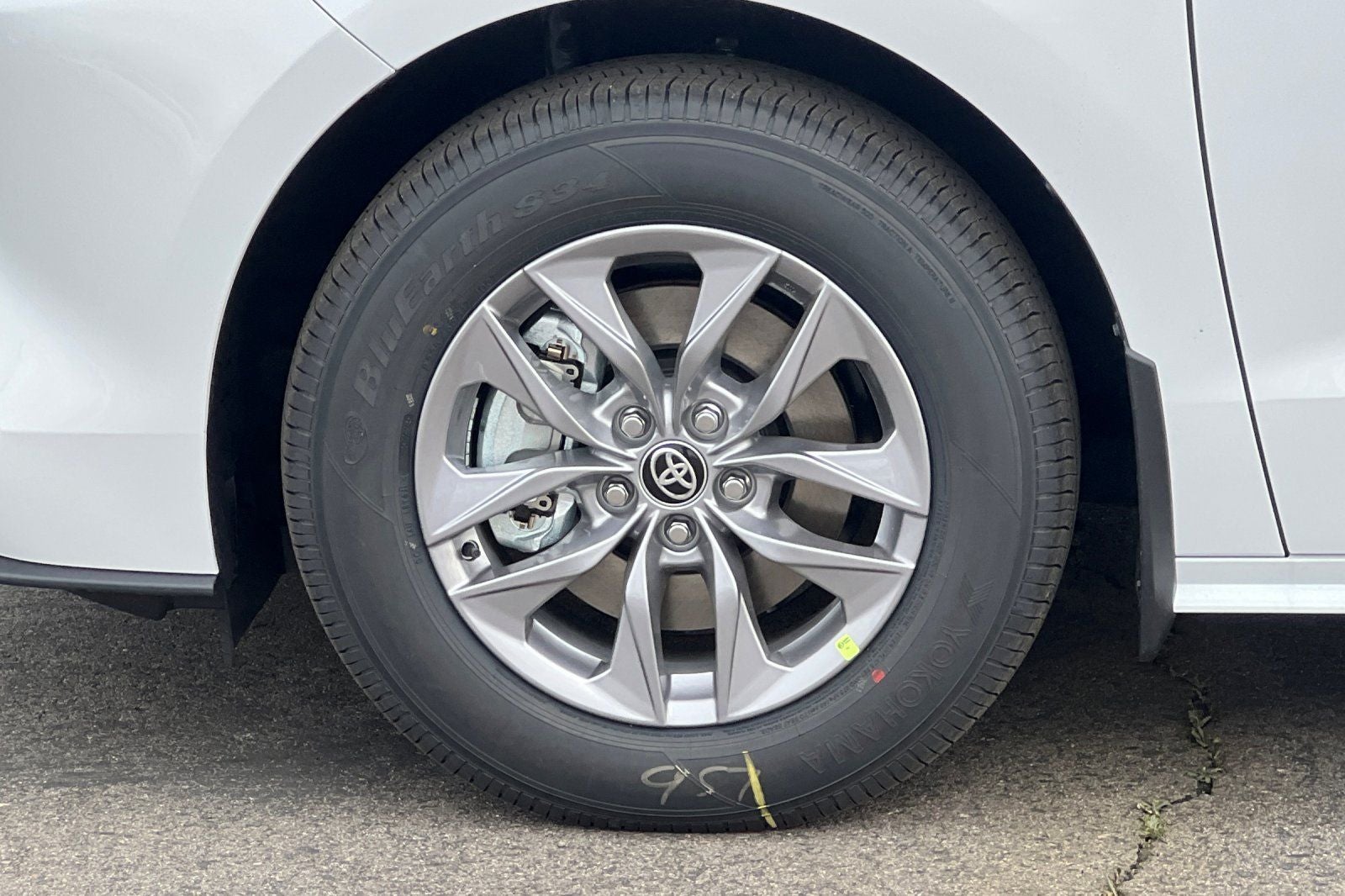 2026 Toyota Sienna LE 8 Passenger