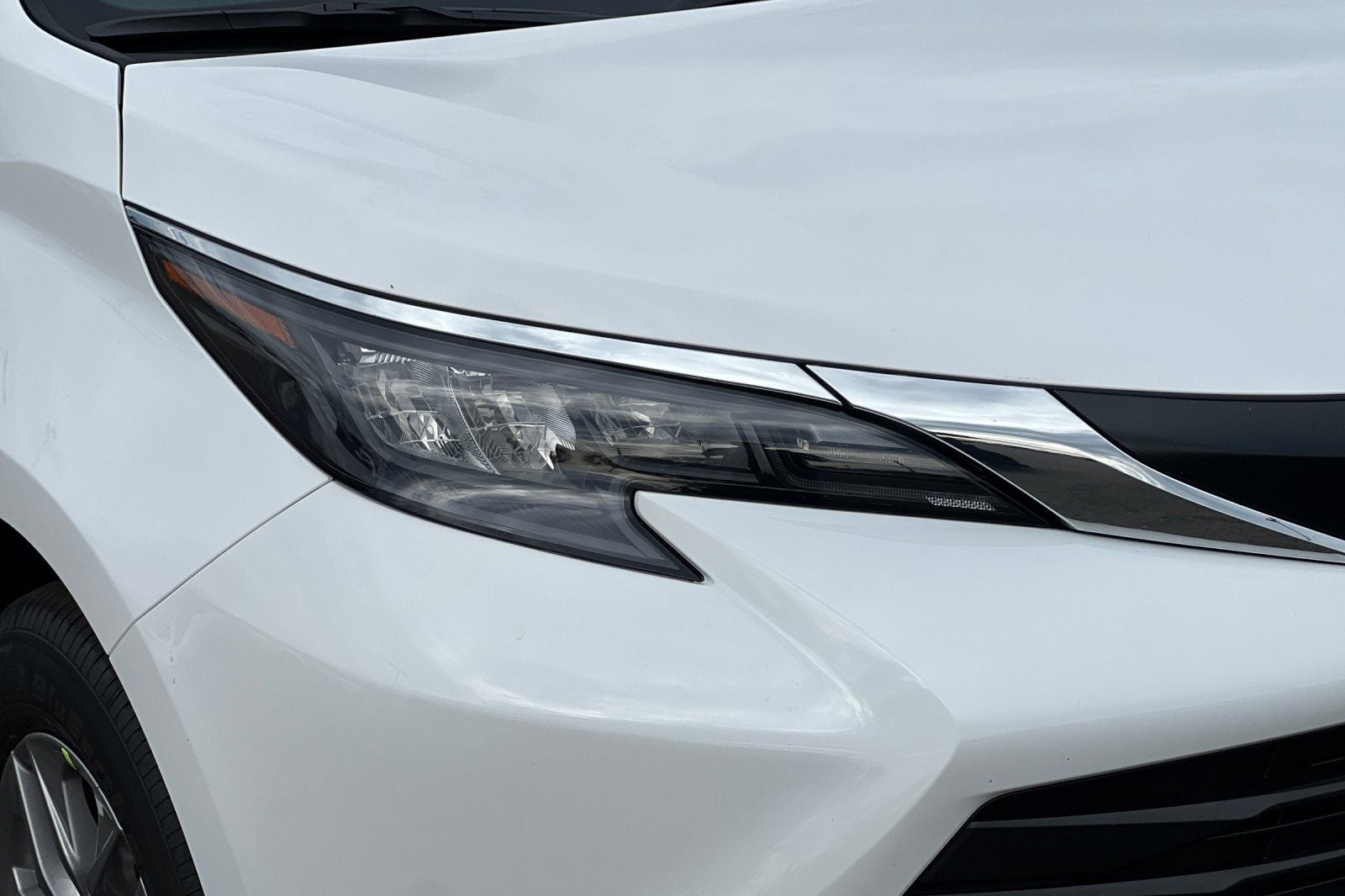 2026 Toyota Sienna LE 8 Passenger