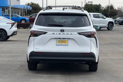 2026 Toyota Sienna LE 8 Passenger